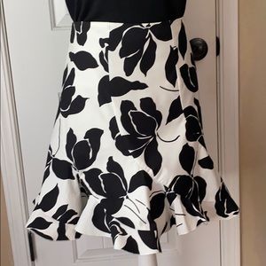 White House Black Market Skirt.